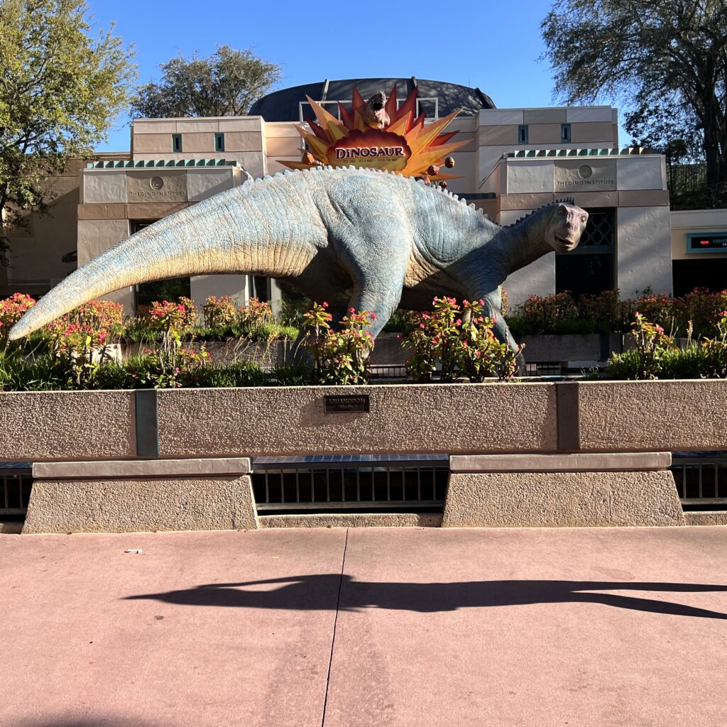 animal-kingdom-dino